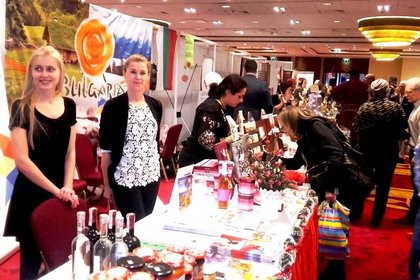 Българският щанд в благотворителен коледен базар събра рекордна сума